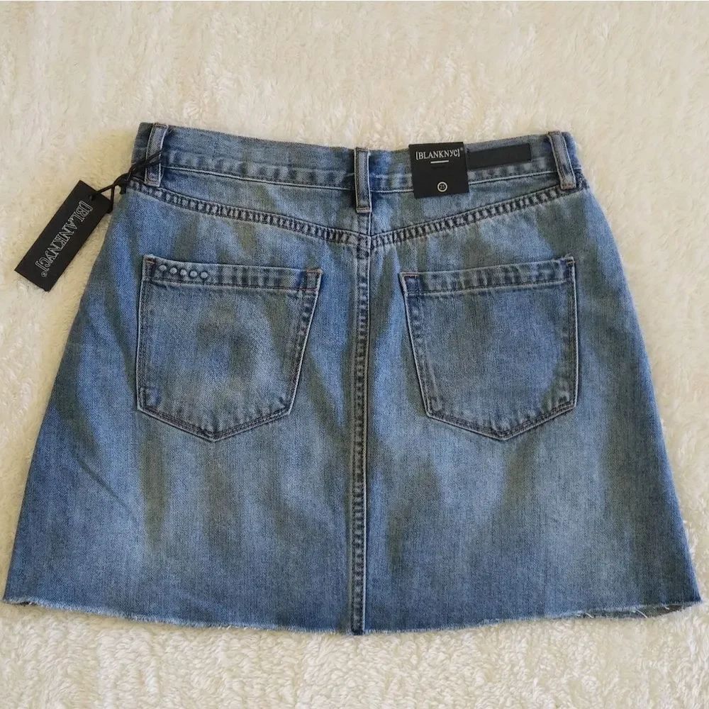✨️HP✨️ Blank NYC🗽Raw Hem Skirt - NWT - Picture 2 of 13